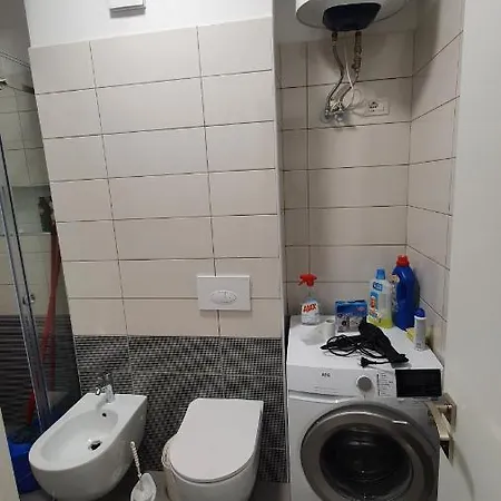 Valamar With Balcony 公寓