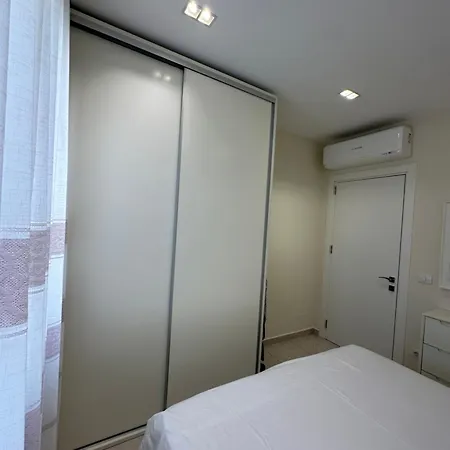 Valamar With Balcony